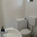 Jandi 公寓 *