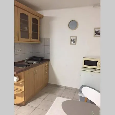 Jandi Apartment *